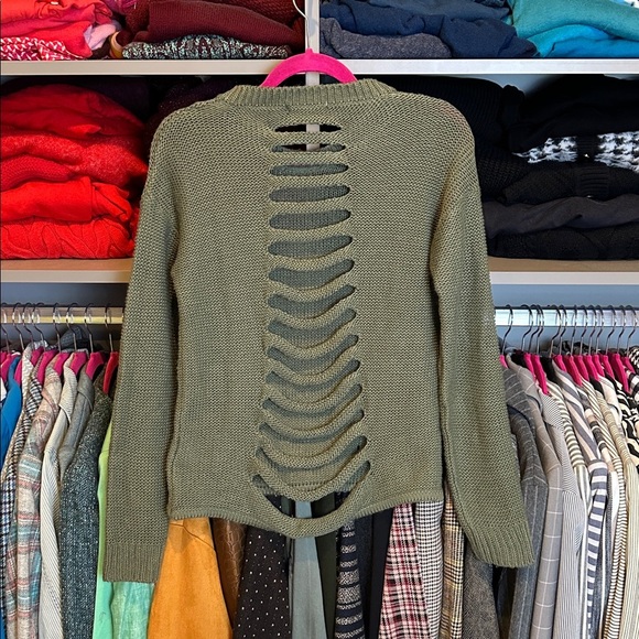 Don’t Ask Why olive long sleeve back cut out crew neck sweater size S - Picture 3 of 3